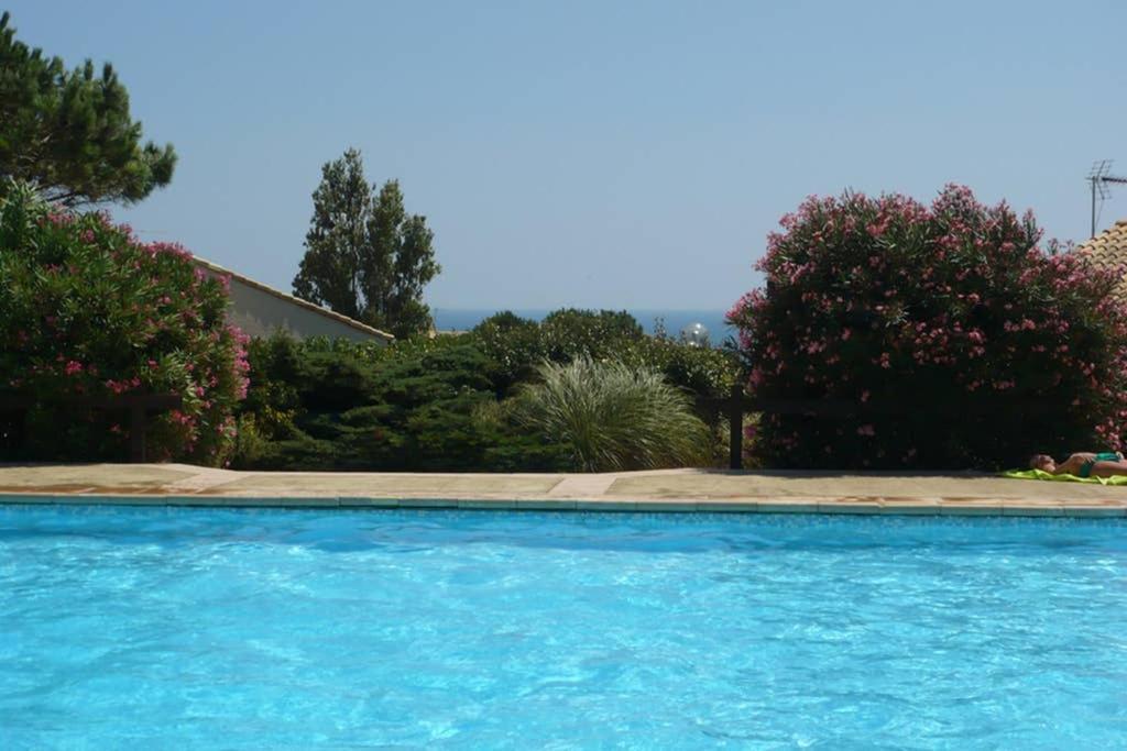 Cros Mer Et Piscine Saint-Pierre-la-Mer  Exterior photo